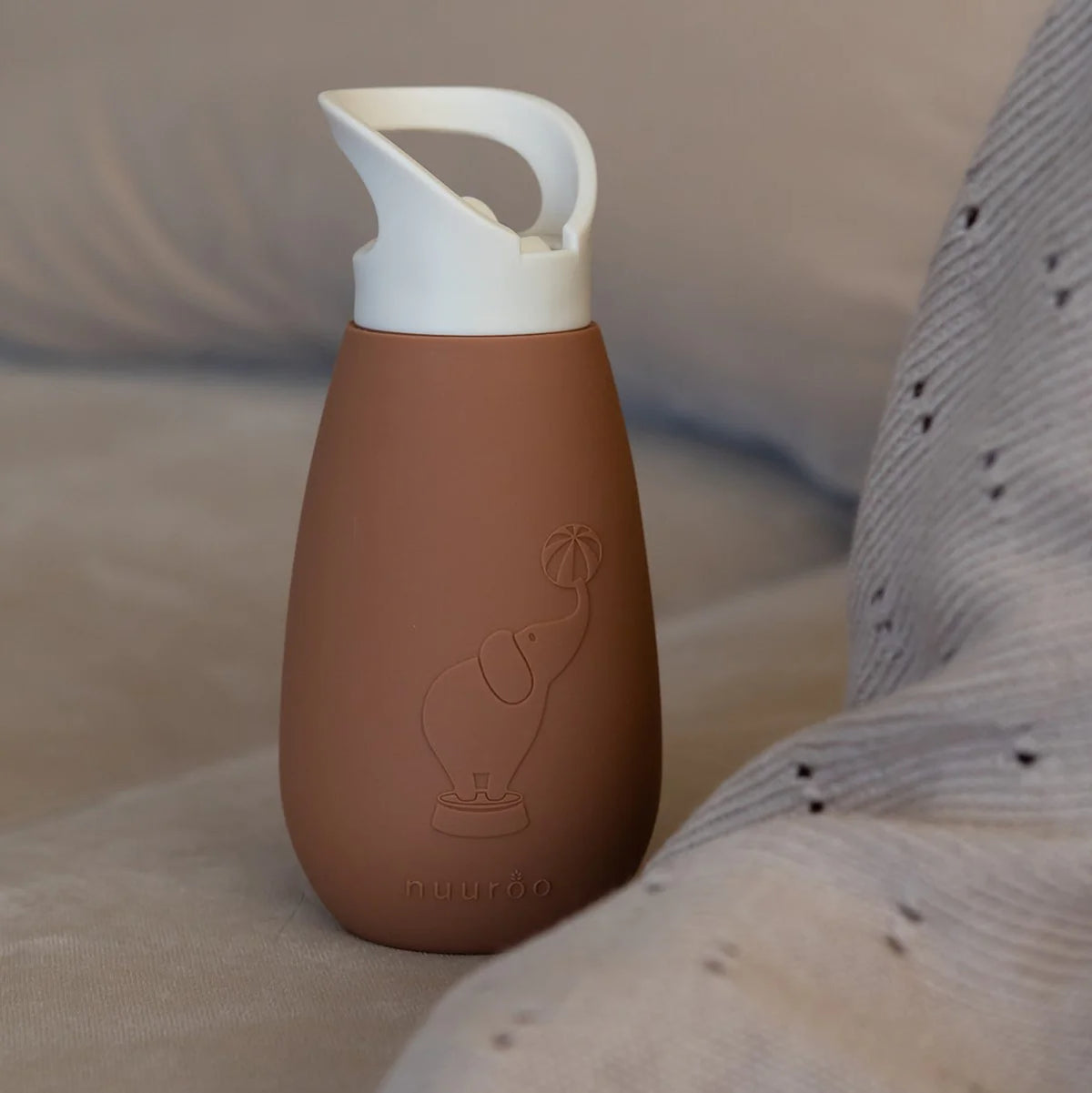 PAX Bottiglia in silicone Caramel Café Nuuroo